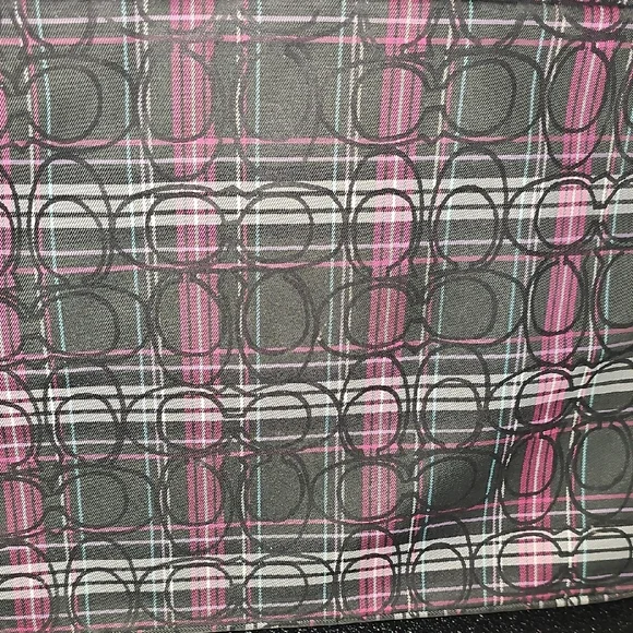 Coach Poppy Tartan Laptop Sleeve - Picture 3 of 4